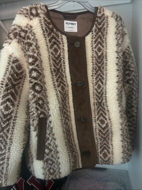 Old Navy Cream and Brown Patterned Sherpa Jacketold navy